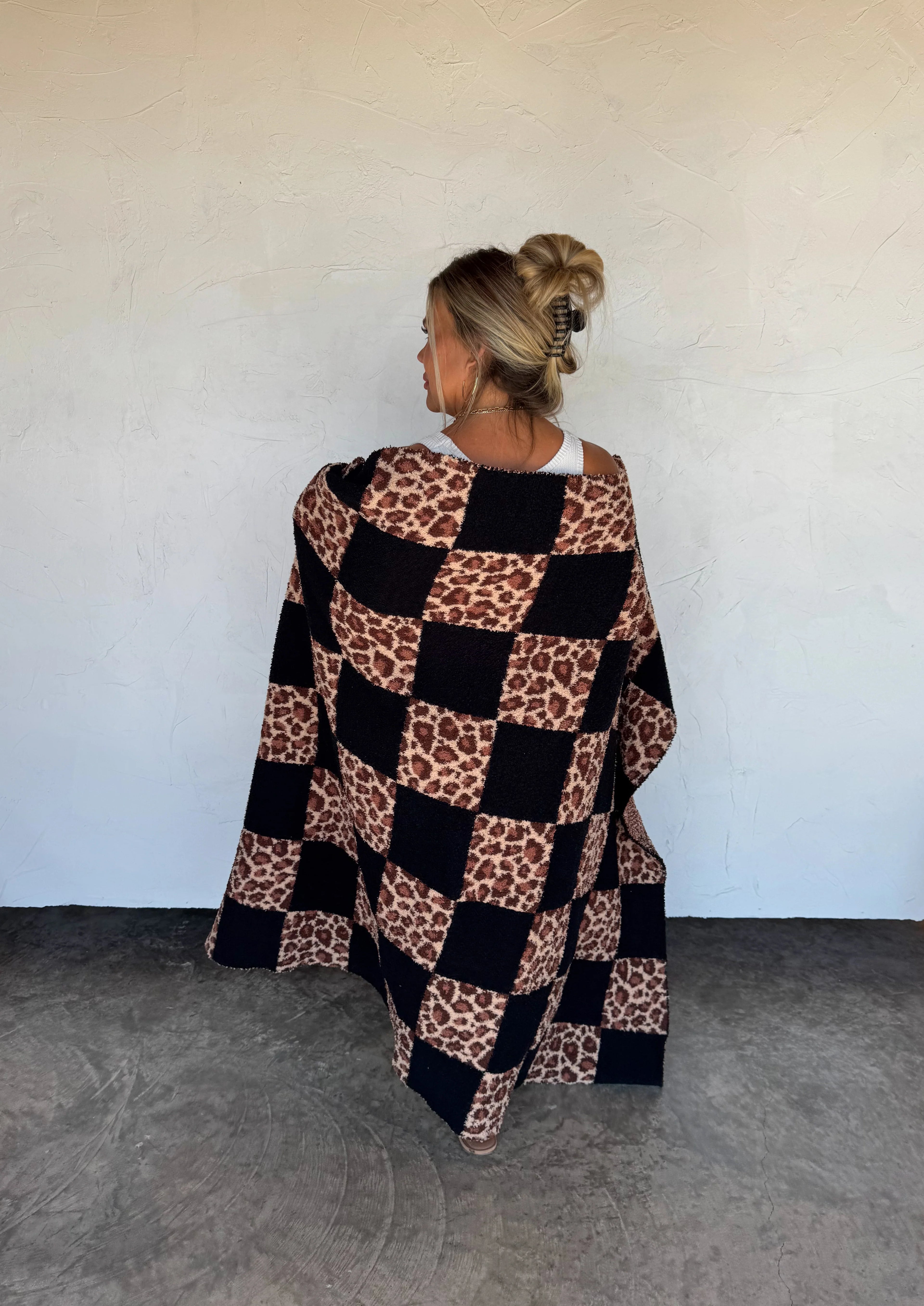 PREORDER - CHECK MATE CHEETAH CLOUD BLANKET